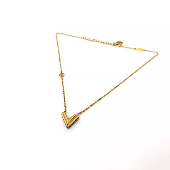 LOUIS VUITTON LV circle Essential V Pendant Necklace - Picture 7 of 11